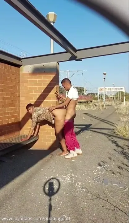 Lil Pudding Bowls Public Sex Tape At Train Station 