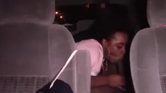 Suck and Fuck in Car Backseat