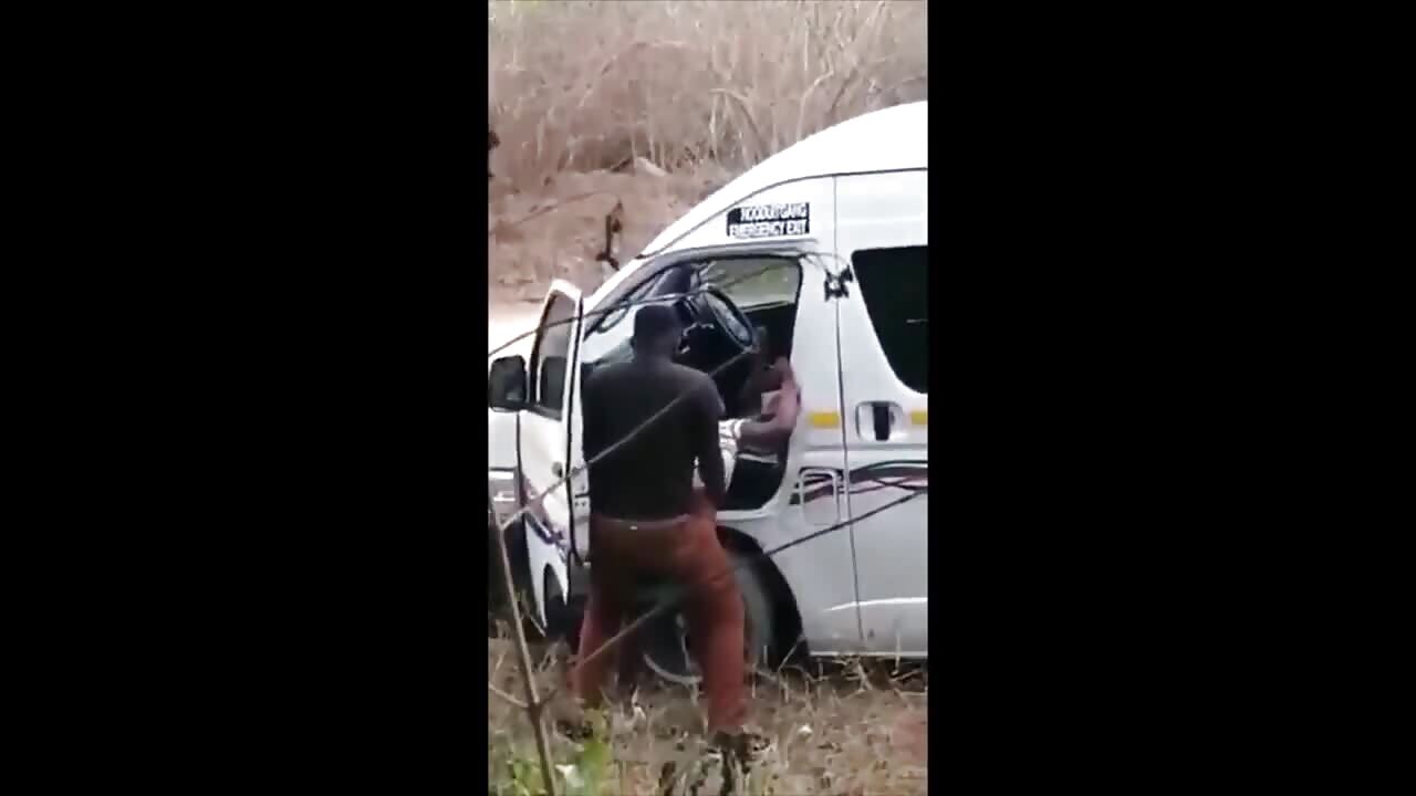 Mzansi Taxi Driver Fucks Magosha In The Bushes