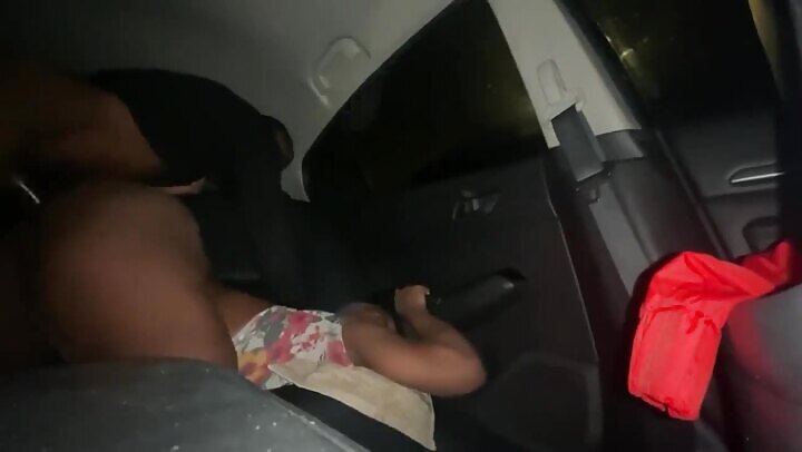 Big Booty Ebony Pounded Hard In Car Backseat